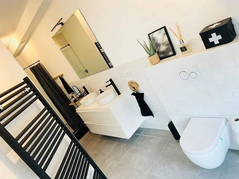 Apartment M Adam III Rotterdam